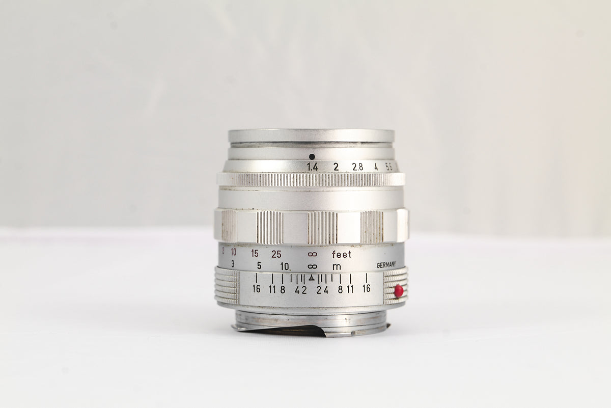 Leica Summilux-M 50mm f/1.4 V1 Silver Chrome 11114