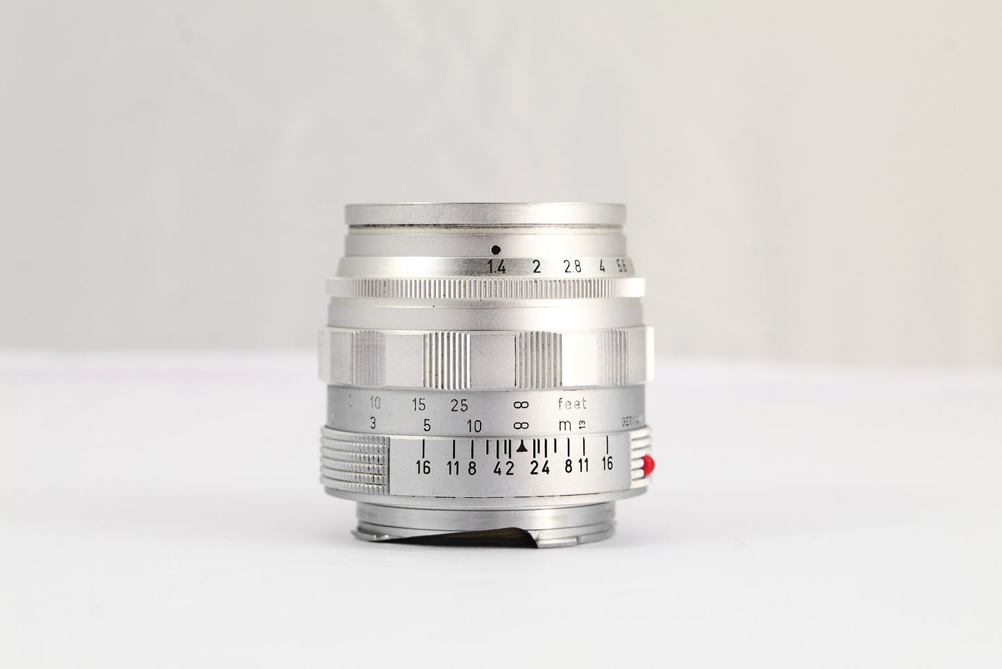 Leica Summilux-M 50mm f/1.4 V2 Silver Chrome 11114